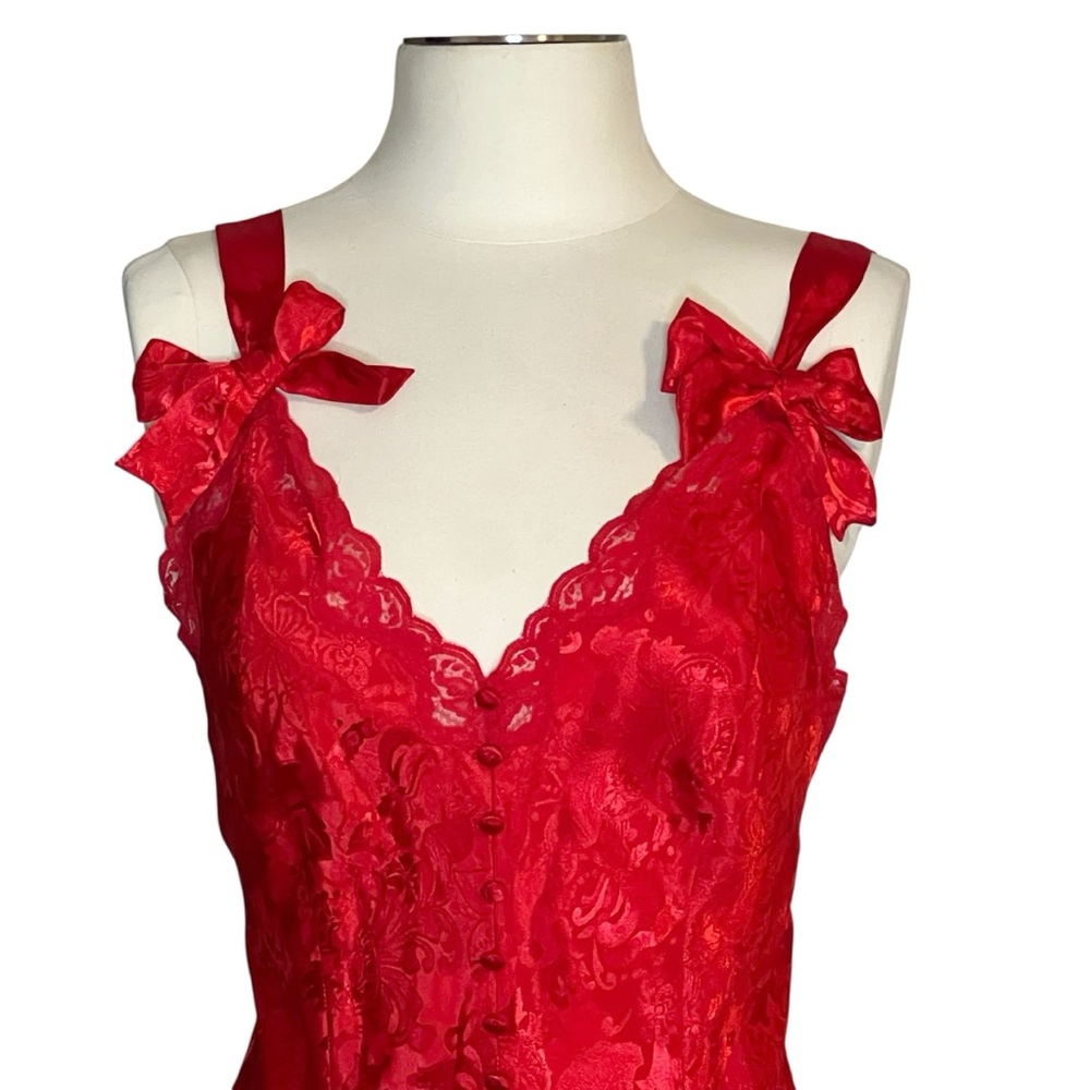 Vintage Victoria’s Secret Gold Label red floral damask satin & lace robe and ted - Picture 8 of 16